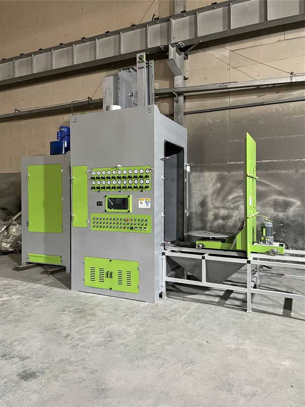 江蘇客戶定制大型大轉(zhuǎn)臺自動噴砂機，自動轉(zhuǎn)臺噴砂機